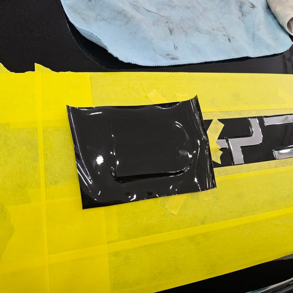 BYD Sealion 7 Vinyl Wrap Review: Emblem Wrap & Lettering Removal photo 21