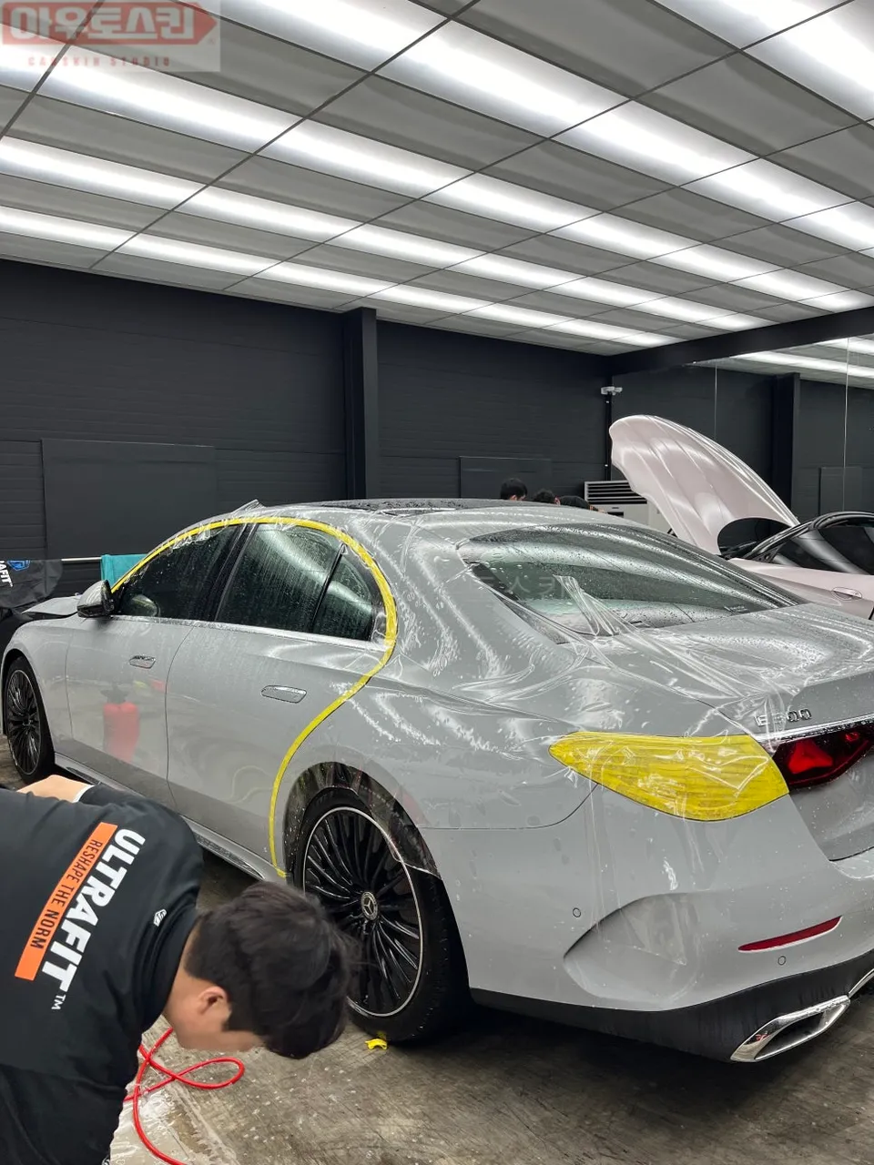 Mercedes-Benz Eクラス PPF施工事例|費用目安・仕上がり 施工写真 1-3