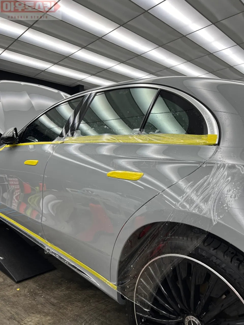 Mercedes-Benz Eクラス PPF施工事例|費用目安・仕上がり 施工写真 2-3