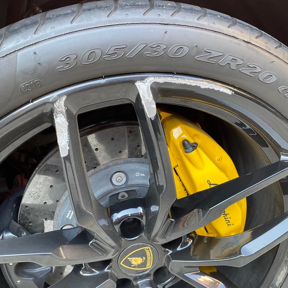 Lamborghini Huracán wheel repair - Lamborghini Huracán Wheel Repair & Painting Review — Same-Day Res photo 6
