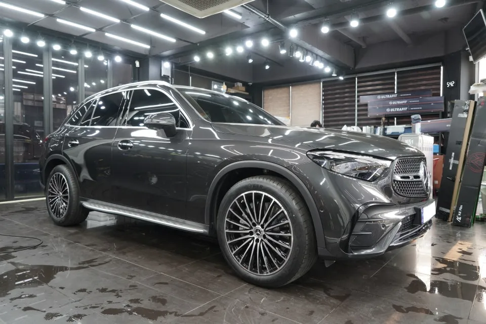Mercedes-Benz GLC ppf - Mercedes-Benz GLC PPF Review — Enhanced Interior Protection photo 3