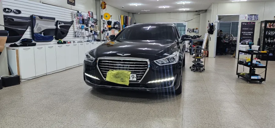 Genesis EQ900 lighting upgrade installation result