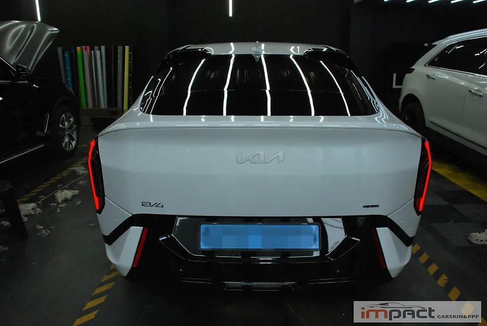 Kia EV4のカーラッピング事例|費用目安と仕上がり 写真
