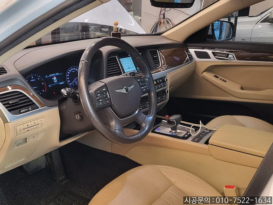 Genesis G80 DH steering wheel installation result