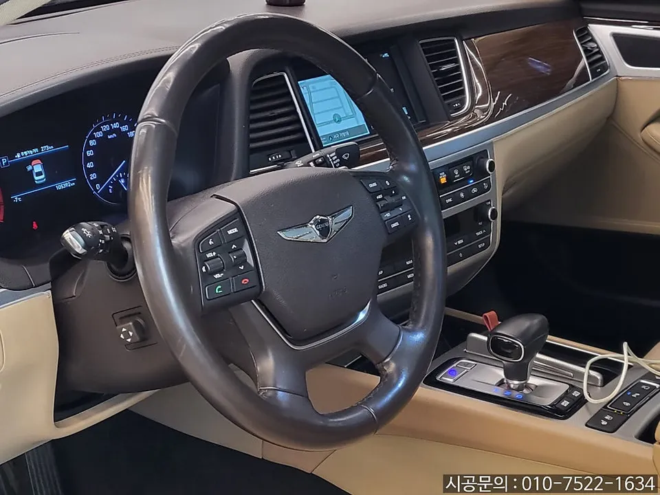 Genesis G80 DH steering wheel - Genesis G80 DH Steering Wheel Customization Review photo 3