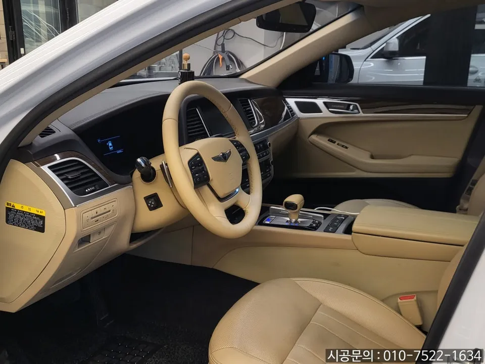 Genesis G80 DH steering wheel - Genesis G80 DH Steering Wheel Customization Review photo 5