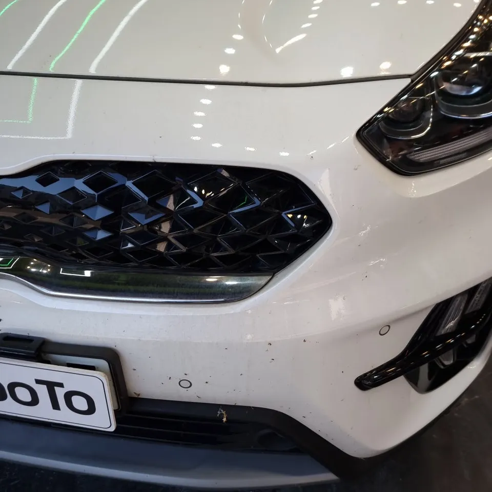 Kia Niroのガラスコーティング事例|費用目安と仕上がり 施工写真 2-1