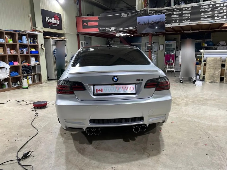 BMW M3のカーラッピング事例|費用目安・仕上がり 施工写真 3-1
