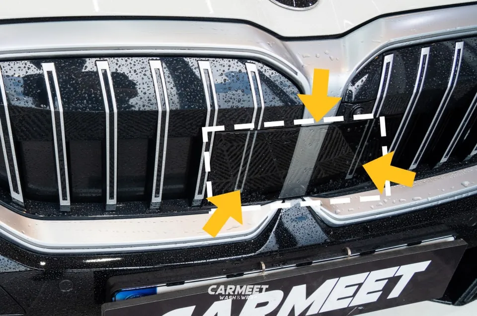 BMW 5 Series G60 グリルラッピング事例｜費用目安・仕上がり 施工写真 3-1