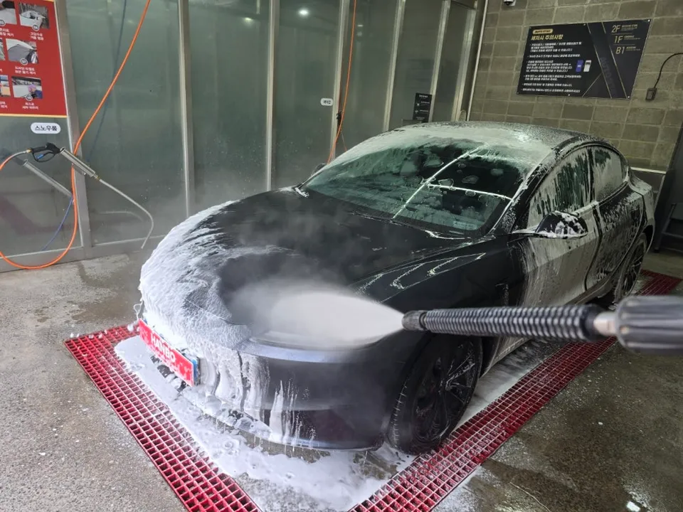 Tesla Model 3 PPF施工事例｜費用目安と仕上がり 施工写真 3-2