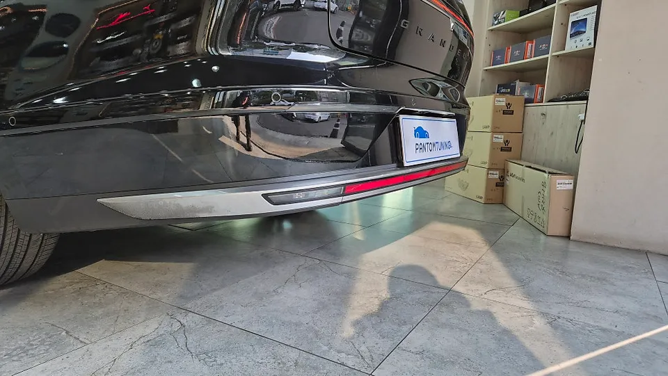 Hyundai Grandeur GN7のカーラッピング事例 施工写真 4-1