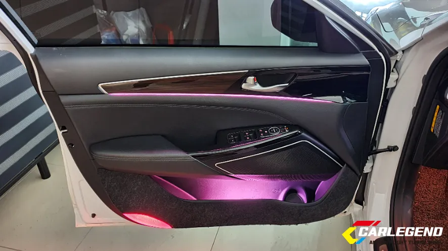 Kia K7 ambient lighting - Kia K7 Ambient Lighting Review: Subtle Interior LED Upgrade photo 4