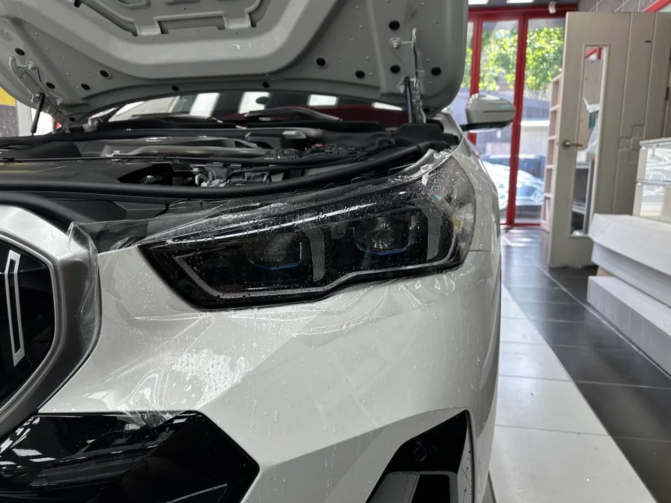 BMW 5 Series G60のカーフィルム施工事例|費用目安・仕上がり 施工写真 3-2