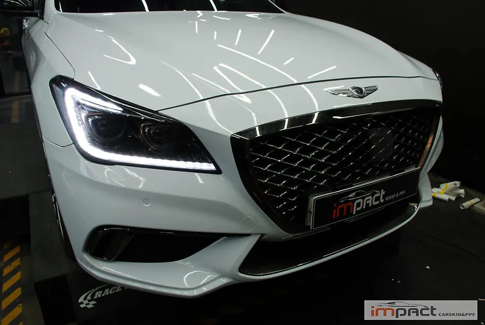 Genesis G80 DHのカーラッピング事例 施工写真 3-2