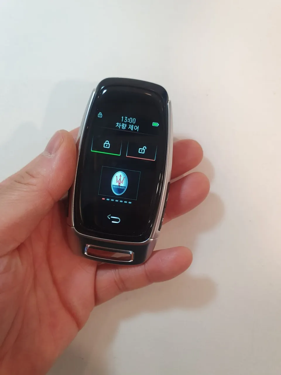 Maserati Ghibli oem options installation result