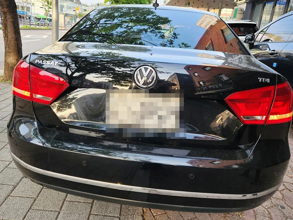 Volkswagen Passat body repair installation result