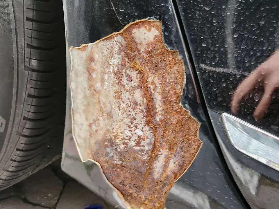 Volkswagen Passat body repair - Volkswagen Passat Body Repair & Painting Review photo 3