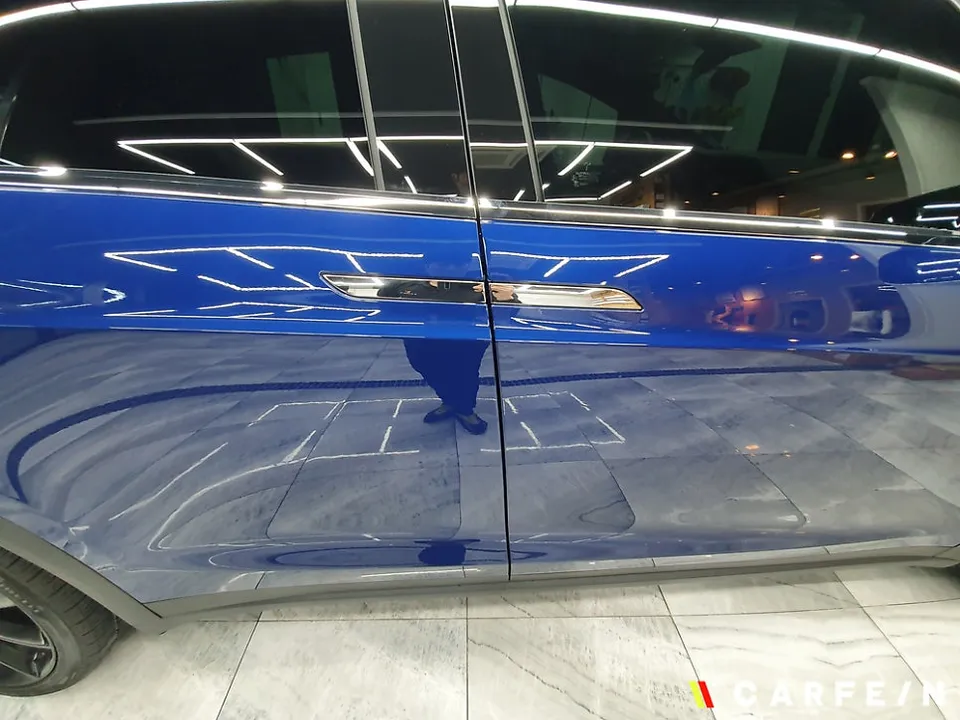 Tesla Model Xのカーフィルム施工事例|費用目安・仕上がり 施工写真 3-3