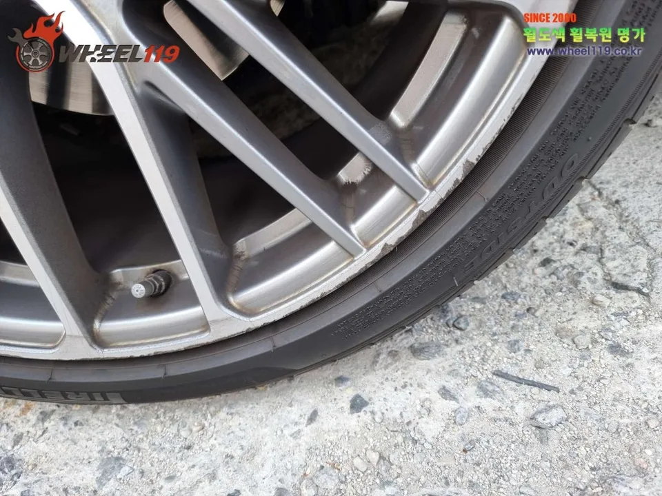 Porsche Panamera wheel repair - Porsche Panamera Wheel Repair Review — Diamond Cut Restoration photo 3