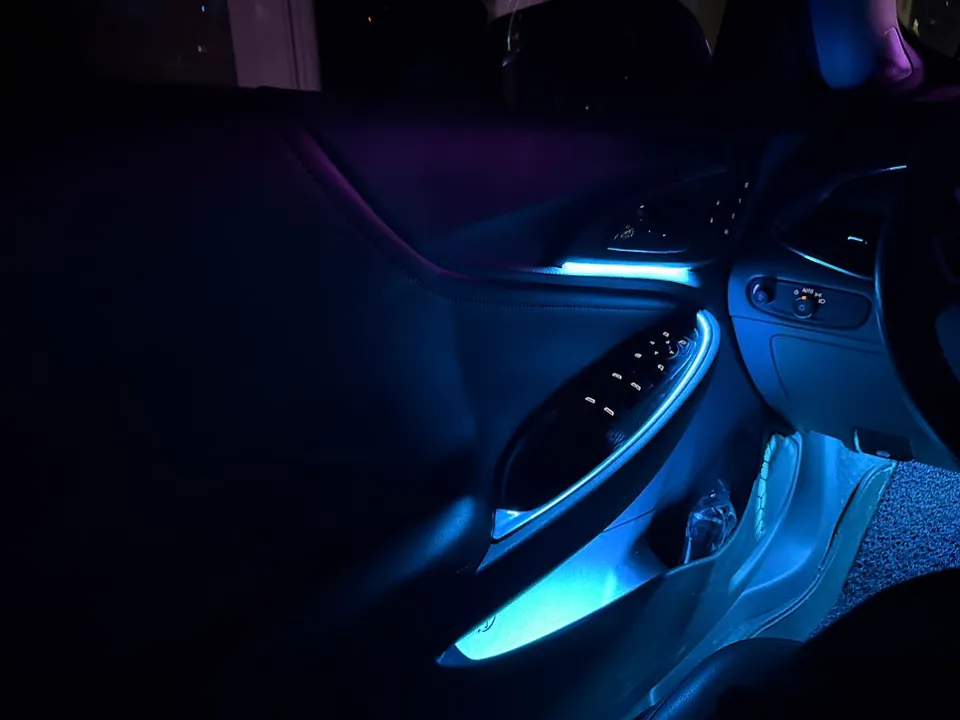 Chevrolet Malibu ambient lighting - Chevrolet Malibu Ambient Lighting Review — Enhanced Interior Mood photo 4