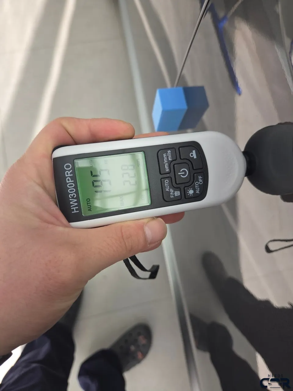 Hyundai Santa Feのカーフィルム施工事例｜明るい濃度での仕上がり 施工写真 3-2