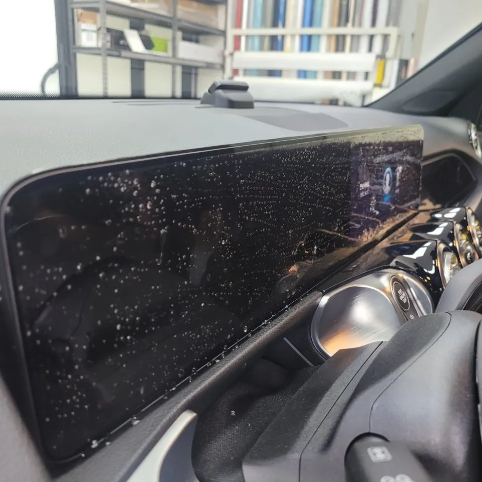 Mercedes-Benz GLBのPPF施工事例|高級感と保護を両立 施工写真 3-3