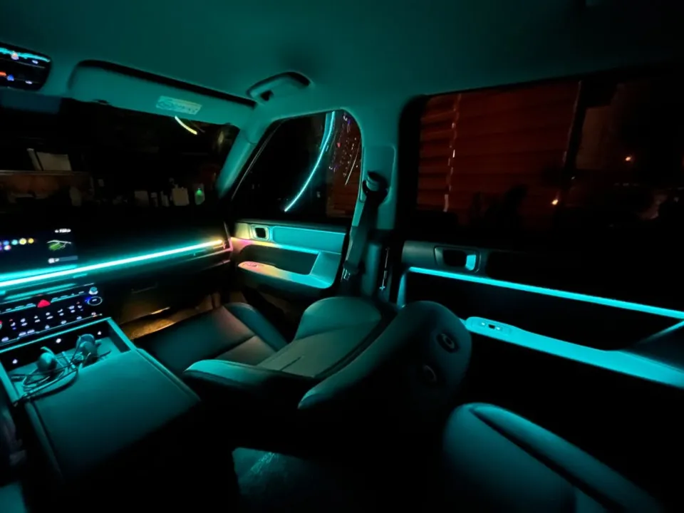 Hyundai Santa Fe MX5 ambient lighting - Hyundai Santa Fe MX5 Ambient Lighting Installation Review — Cost photo 3