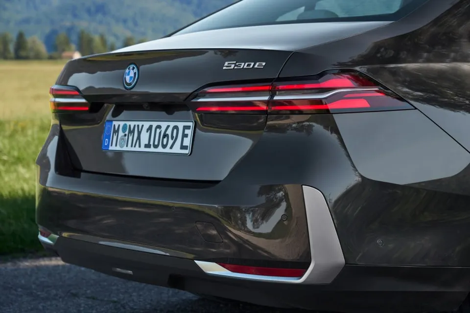 BMW 5 Series G60 PPF施工事例｜費用目安と仕上がり 施工写真 6