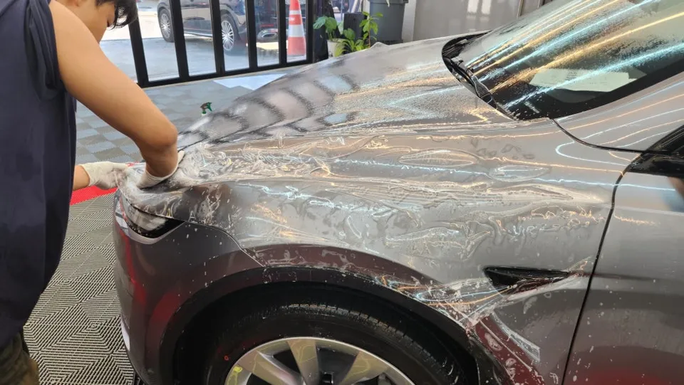 Tesla Model Y PPF施工事例｜費用目安と仕上がり 施工写真 2-2