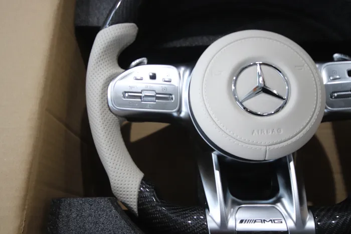 Mercedes-Benz E-Class W213 steering wheel - Mercedes-Benz E-Class W213 Steering Wheel Customization Review photo 5