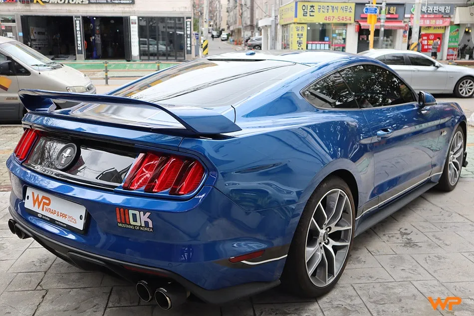 Ford Mustangのカーラッピング事例｜マッハ1デザイン 施工写真 1-3