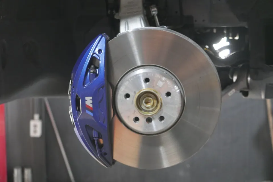 BMW X5 wheel repair installation result