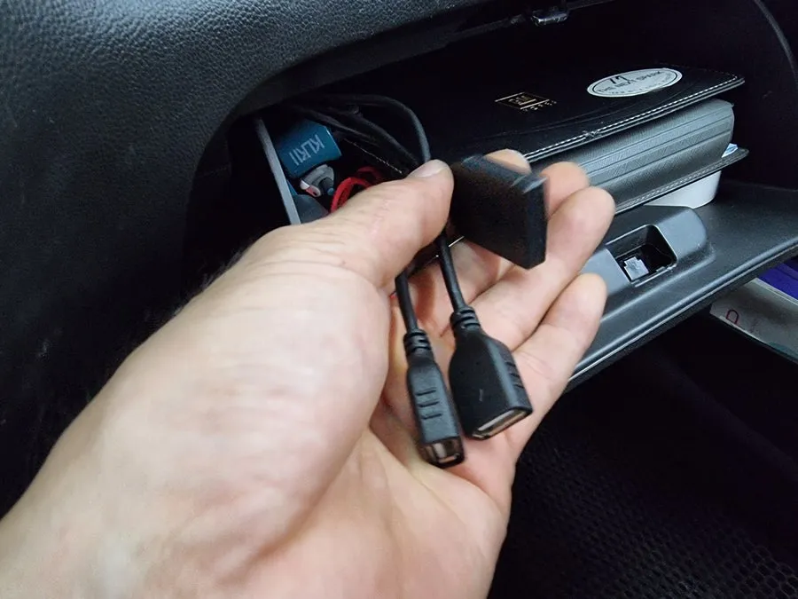 Chevrolet The Next SparkのAndroid Auto・CarPlay取付事例 施工写真 4-2