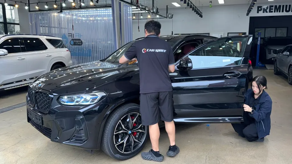 BMW X4 new car package - BMW X4 New Car Protection Package Review: Scratch Found photo 4