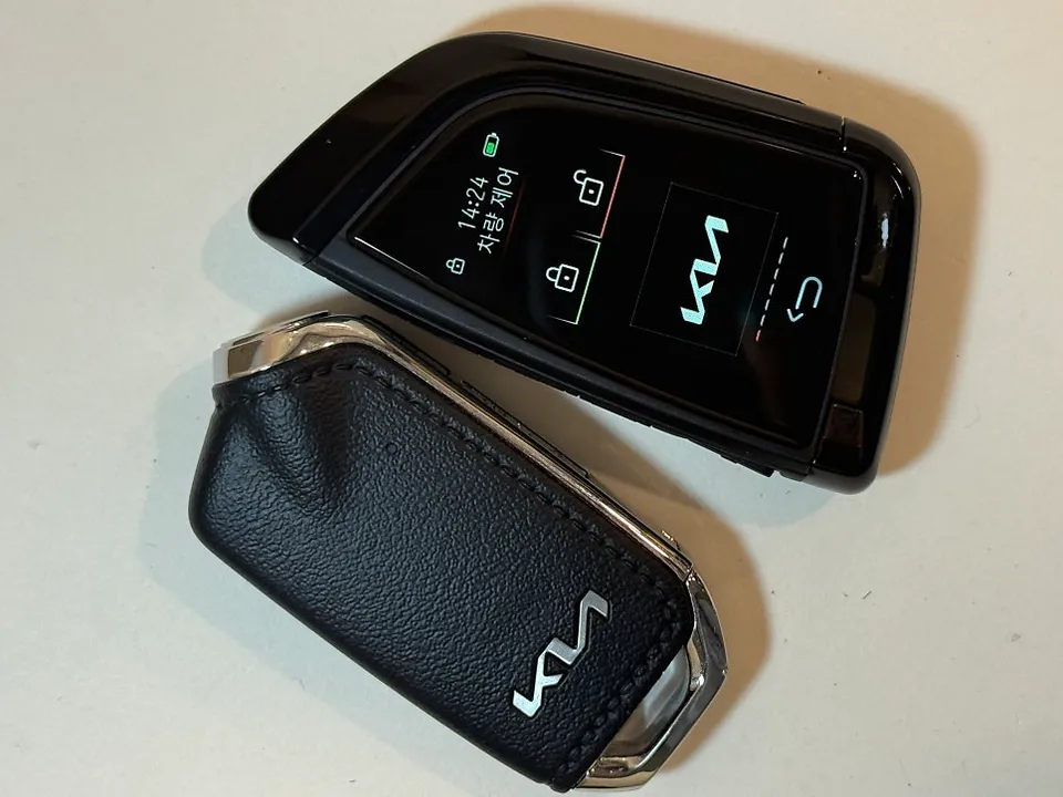 Kia Stinger Meister oem options - Kia Stinger Meister OEM Options Review — Smart Key Upgrade photo 3