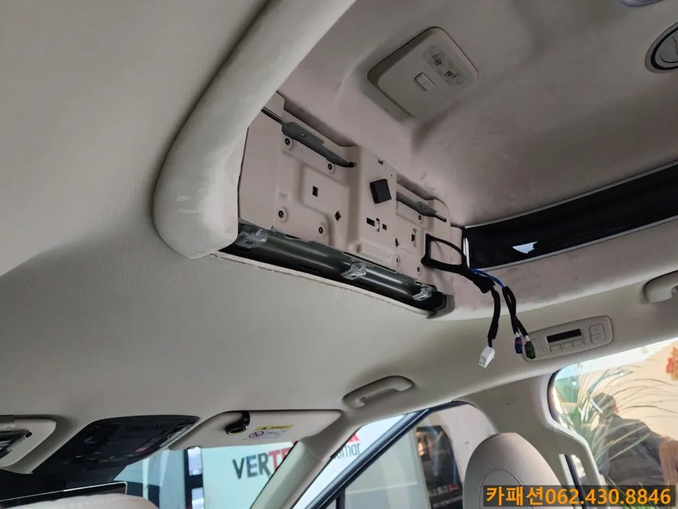 Kia Carnival KA4 dash cam - Kia Carnival KA4 Dash Cam Installation Review photo 4
