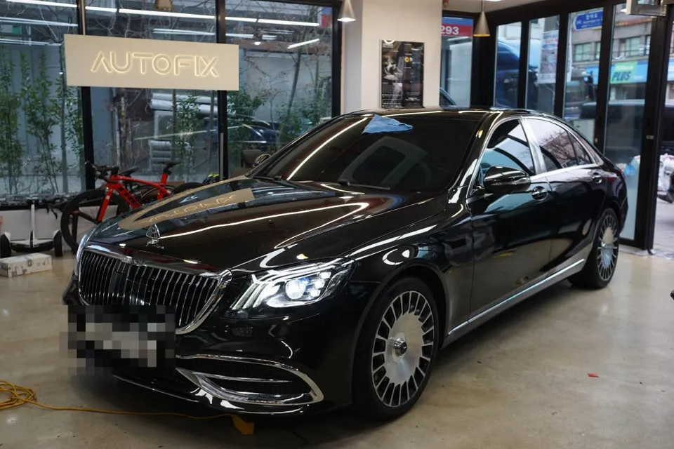 Mercedes-Benz S-Class W222 ambient lighting review