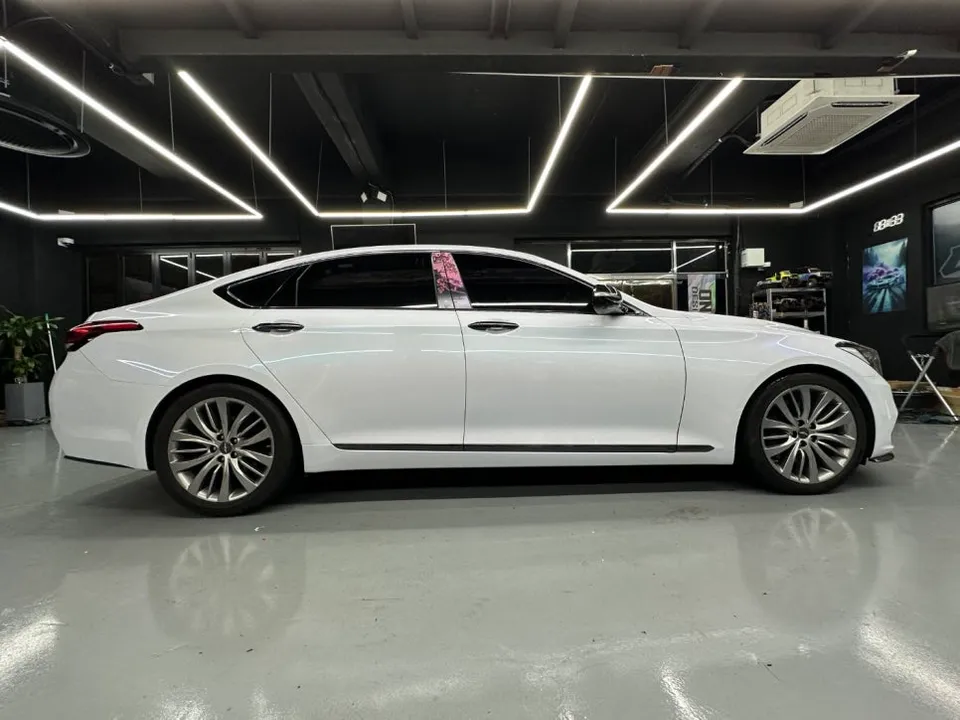 Genesis G80 PPF施工事例：ホワイトカメレオンの輝き 施工写真 3-2