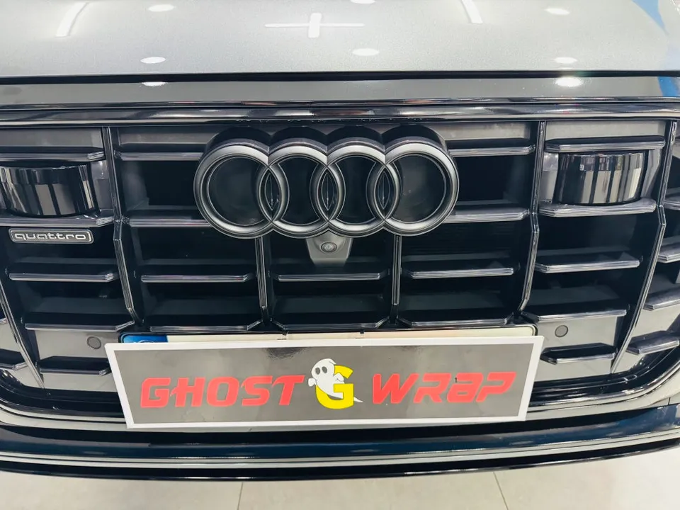 Audi Q8のAndroid Auto・CarPlay取付事例 施工写真 2-2