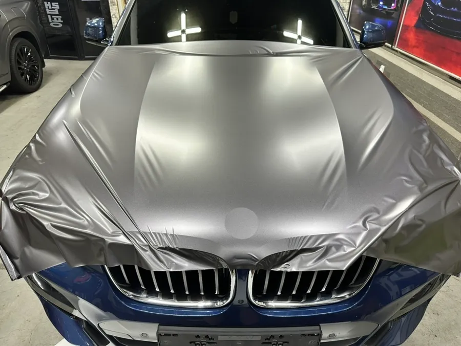 BMW X4 G02のカーラッピング事例 施工写真 1-1