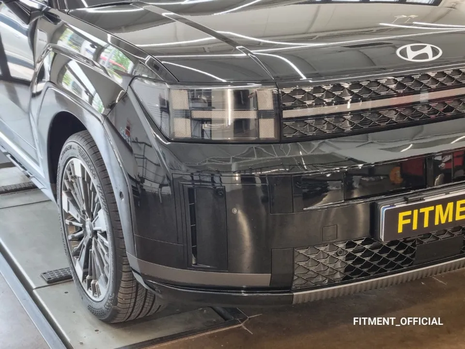 Hyundai Santa Fe MX5 body kit - Hyundai Santa Fe MX5 Body Kit Installation Review photo 3