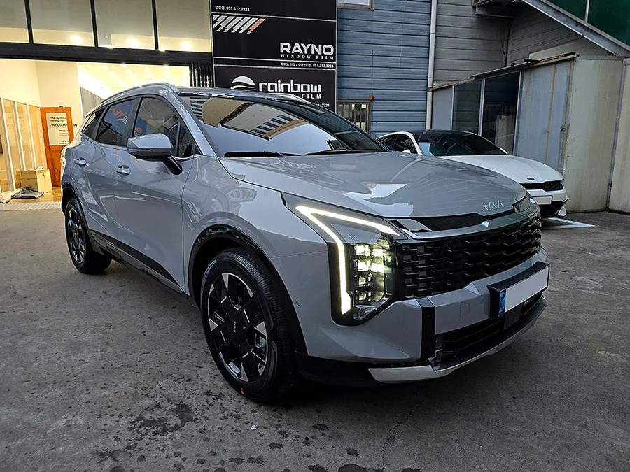 Kia Sportageのカーフィルム施工事例|費用目安・仕上がり 施工写真 2-1