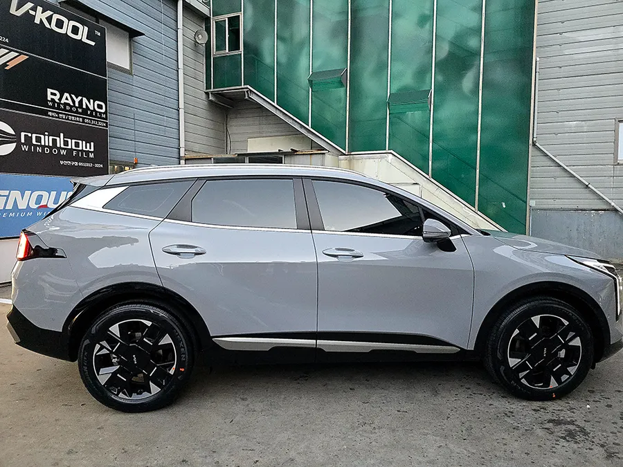 Kia Sportageのカーフィルム施工事例|費用目安・仕上がり 施工写真 3-1