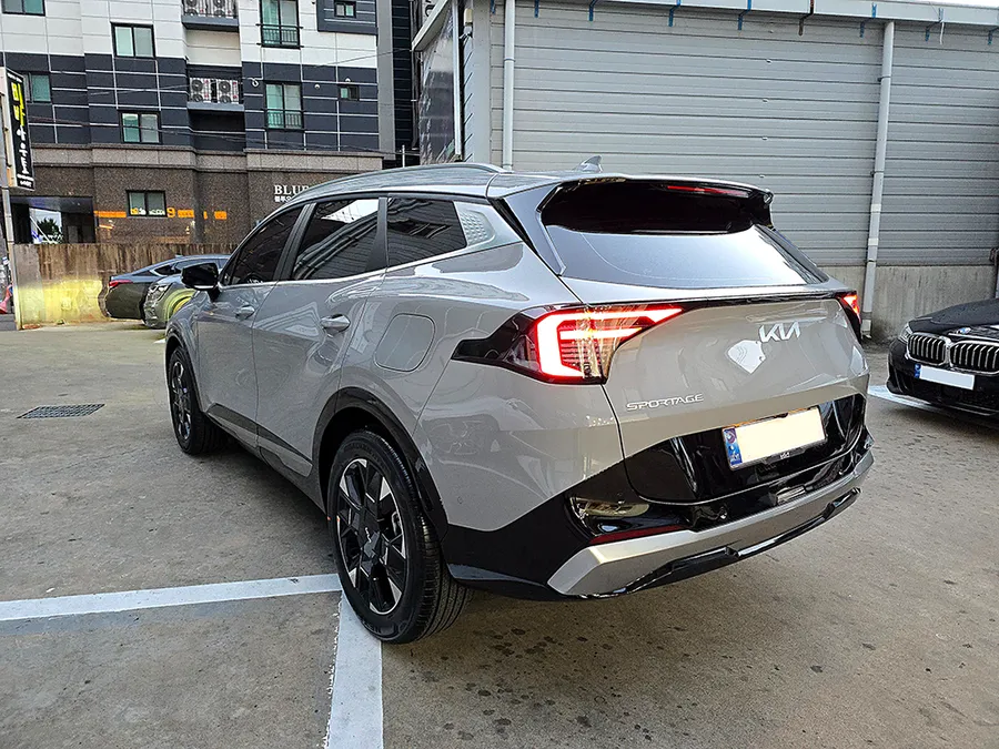 Kia Sportageのカーフィルム施工事例|費用目安・仕上がり 施工写真 3-2