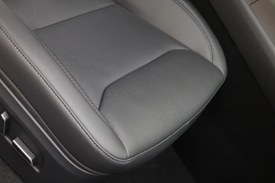 BMW X7のPPF施工事例｜費用目安と仕上がり 施工写真 1-2