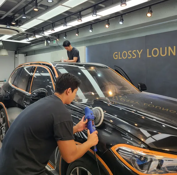 Hyundai Grandeur HGのガラスコーティング事例|費用目安・仕上がり 施工写真 1-3