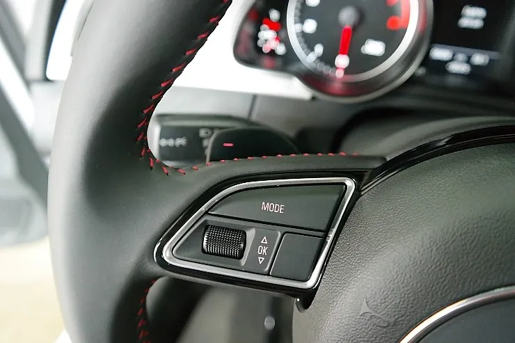Audi A5 steering wheel - Audi A5 Steering Wheel Customization Review — Enhanced Sporty Fee photo 5