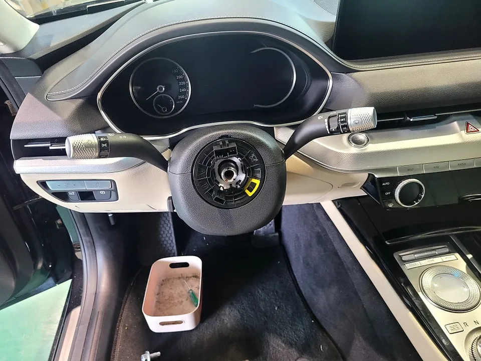 Genesis G80 other - Genesis G80 EV Car Service Review — Enhanced Interior photo 3