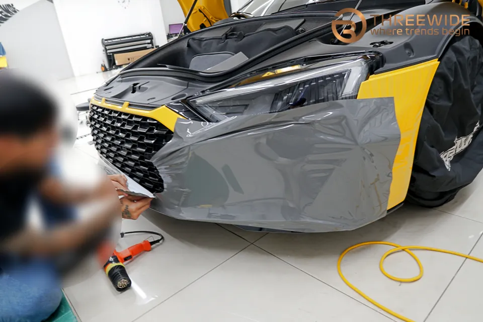 Audi R8のカーラッピング事例|ナ尔多グレーへのカスタム 施工写真 2-3