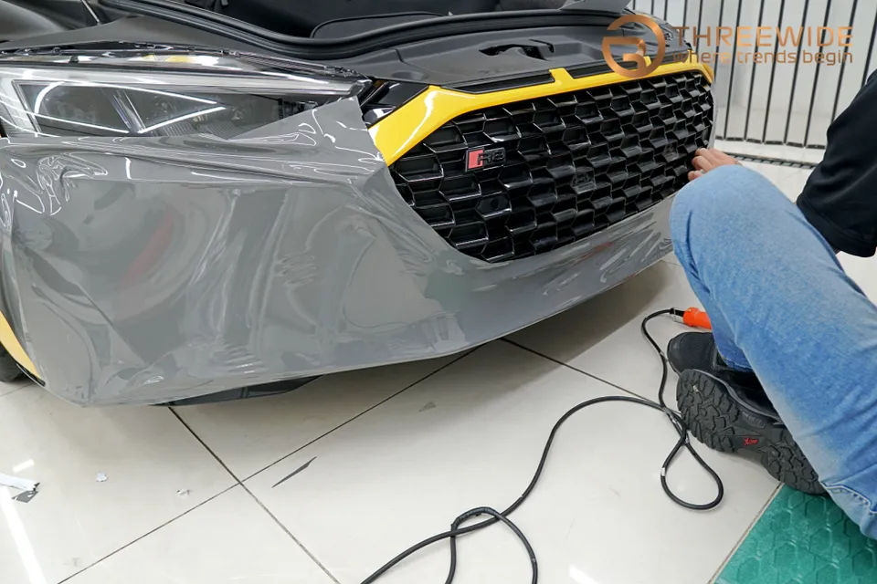 Audi R8のカーラッピング事例|ナ尔多グレーへのカスタム 施工写真 3-3